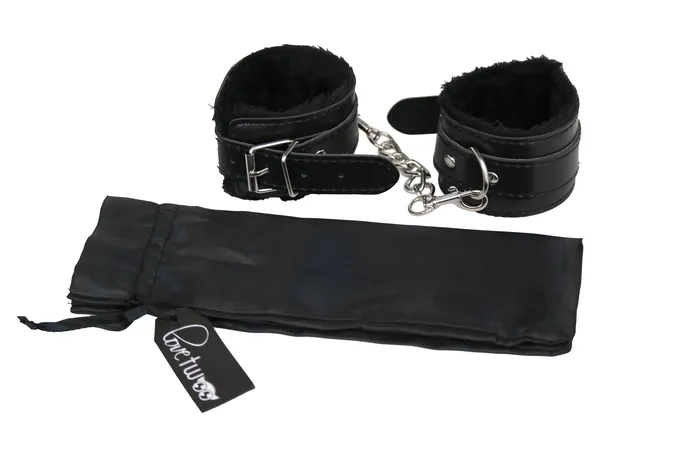 Lovetwoo Restraints Lovetwoo Leather Fur Lined Handcuffs With Chain